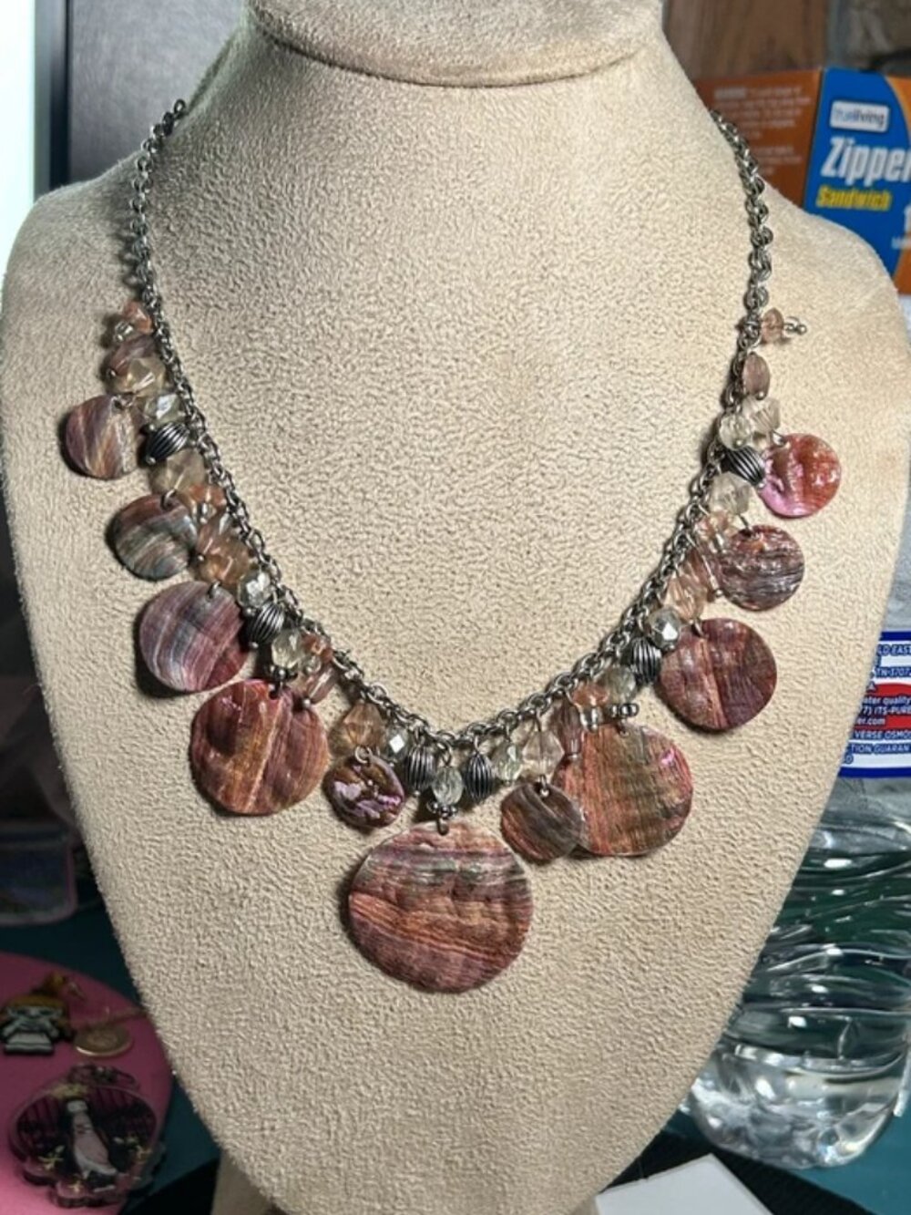 Lia Sophia Reversible Mother of Pearl Shell Disc Statement Necklace Silver Tone - Picture 4 of 6